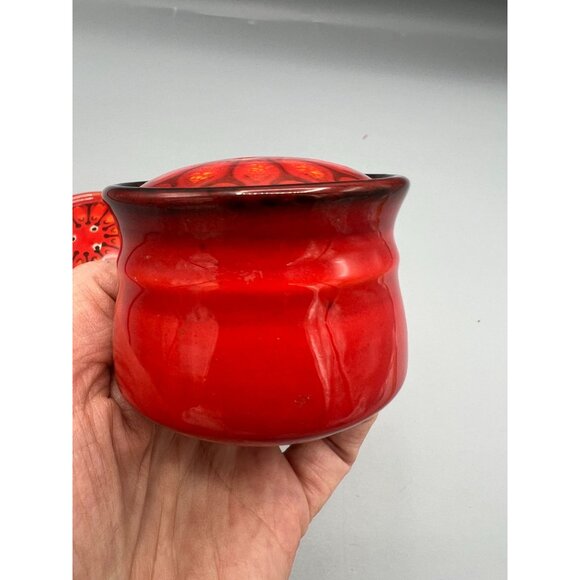 Vintage Metlox Red Ceramic Salt & Pepper Shakers 3" Diameter Floral Design - Picture 10 of 13